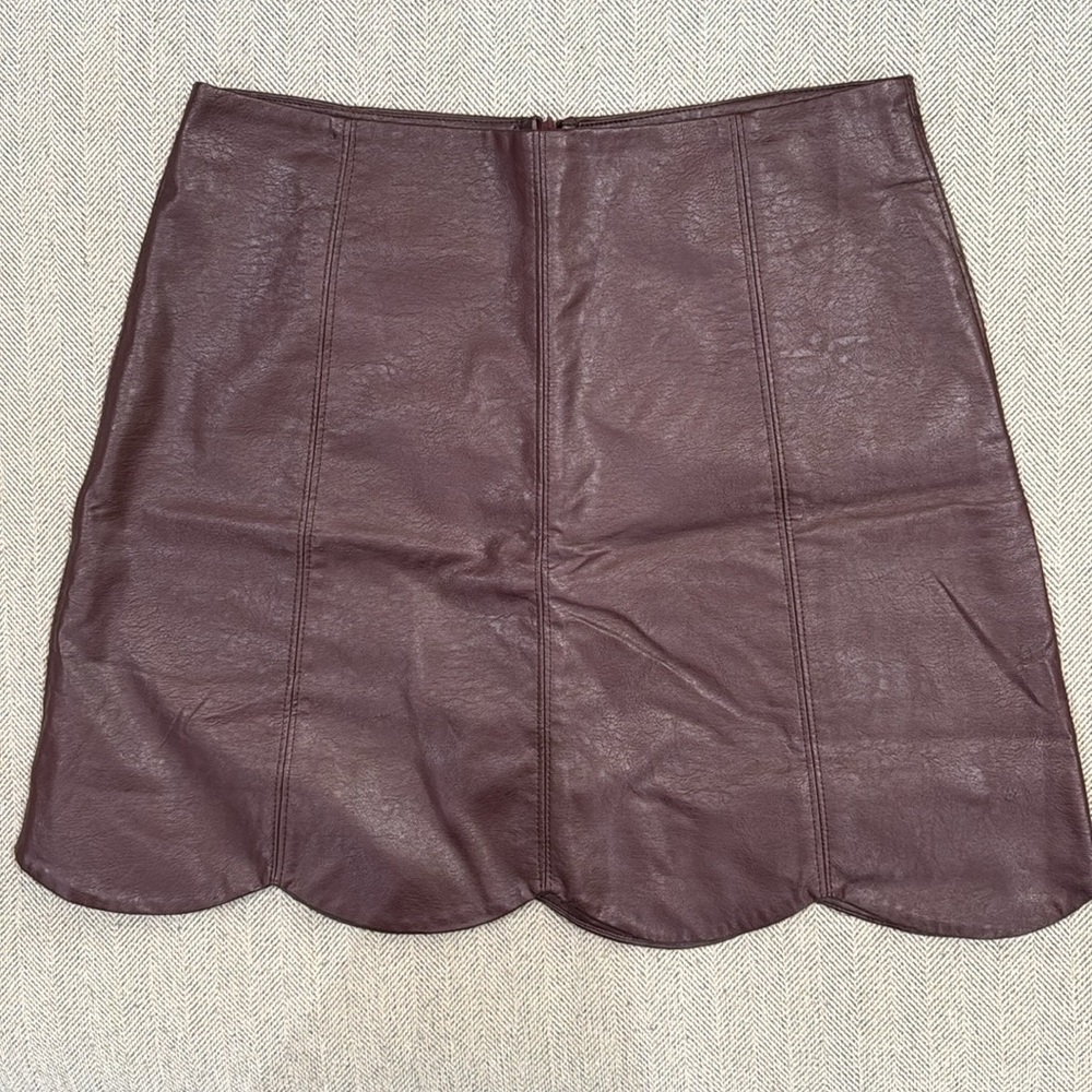 BRAND NWT - Dark Plum Scalloped pleather skirt